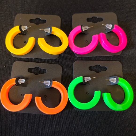 Set of 4 Hoop Earrings 1.2" Retro 1980s Neon Chunky Pierced Acrylic Gift Bag Y2K - Picture 1 of 15